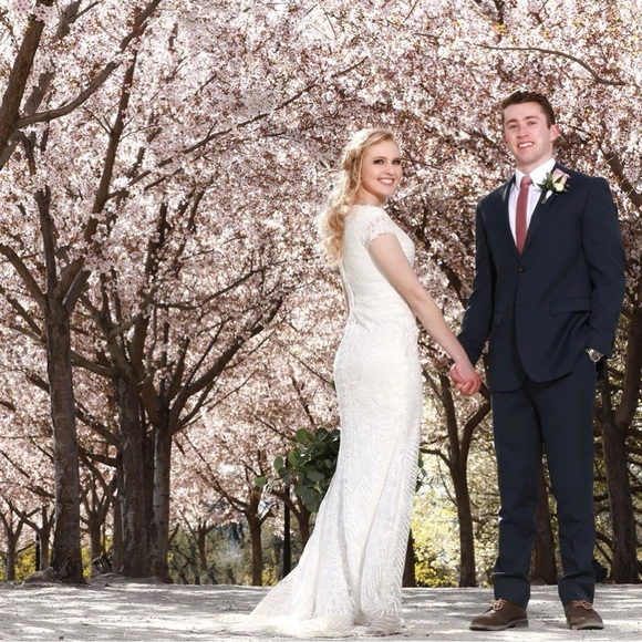 Wedding Dress Modest Mon Cheri Size 6 - Picture 11 of 12